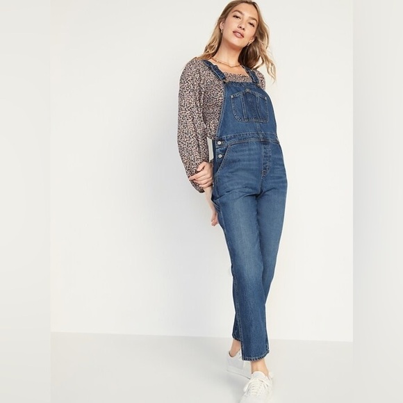 NWT! Slouchy Straight Workwear Jean Overalls - Size 4 - Picture 1 of 2
